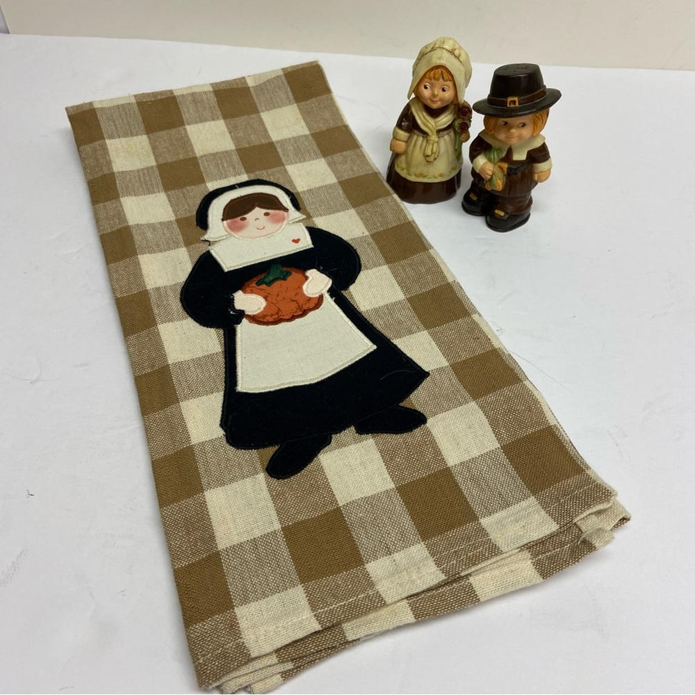 Park Imports Kitchen Towel and Pilgrim Dat and Pepper Shakers Thanksgiving